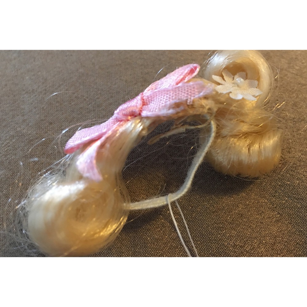 Vintage Hair Fair Francie Growin' Pretty Hairpiece Blonde with original flower